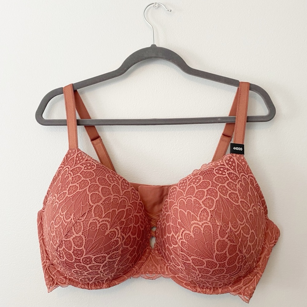 NWT Torrid XO Push-Up Bra Plunge Underwire Crisscross Lace Rose Women's 44DDD